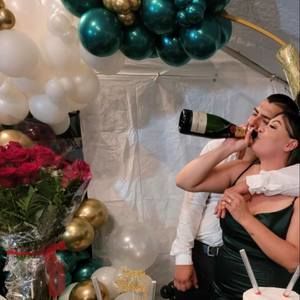 Meet your Posher, Janet